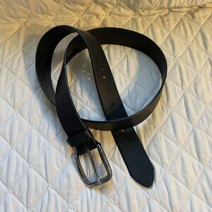 L.L. Bean Men's Essential Black Genuine Leather Belt size 40
